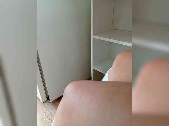 DevitivostayLisa webcam