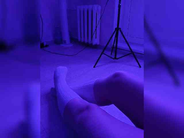 DevitivostayLisa webcam