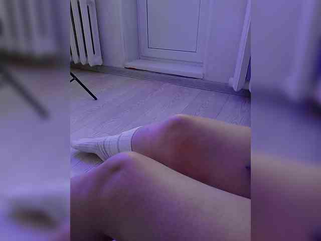 DevitivostayLisa webcam