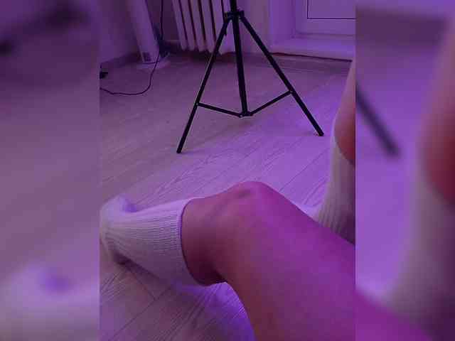DevitivostayLisa webcam