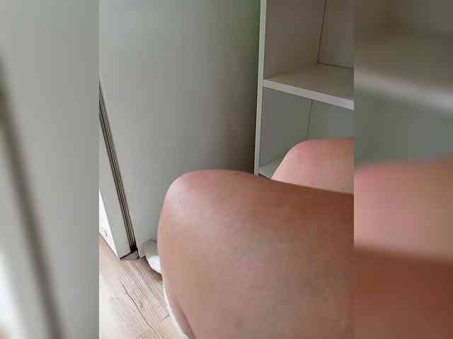 DevitivostayLisa webcam