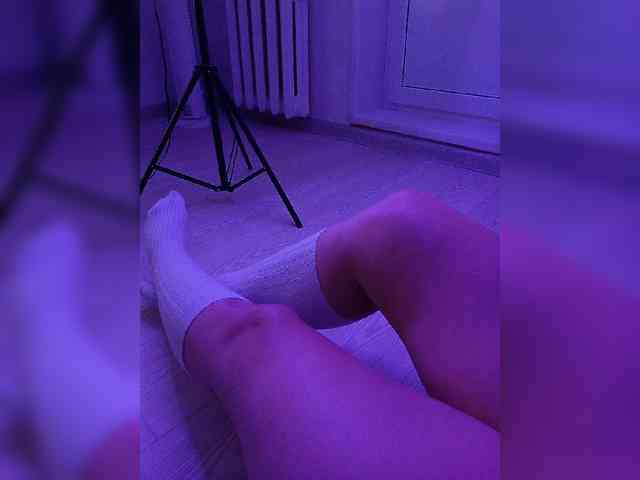 DevitivostayLisa webcam