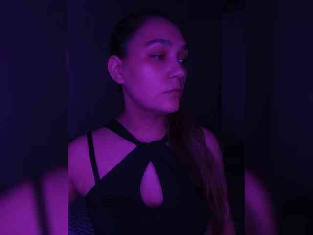 DevitivostayLisa webcam