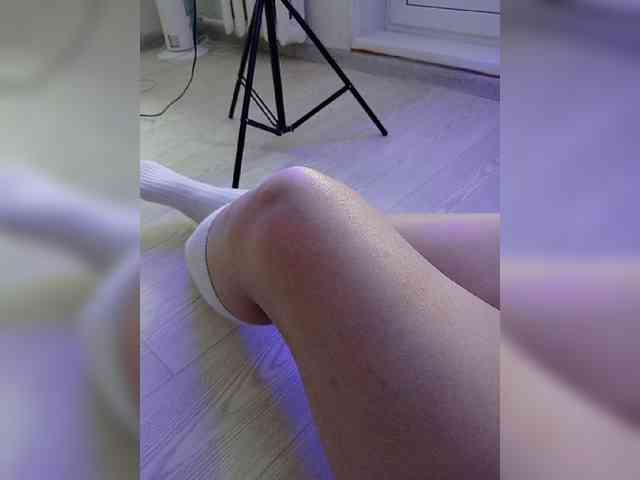 DevitivostayLisa webcam