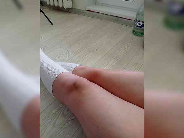 DevitivostayLisa webcam