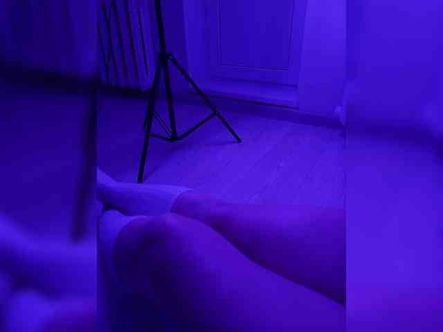 DevitivostayLisa webcam