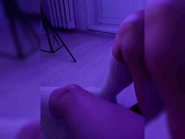 DevitivostayLisa webcam