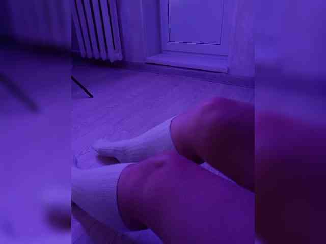 DevitivostayLisa webcam