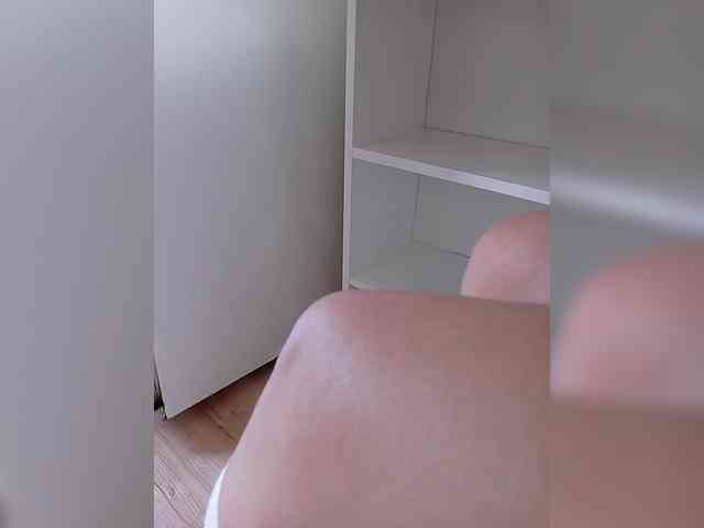 DevitivostayLisa webcam