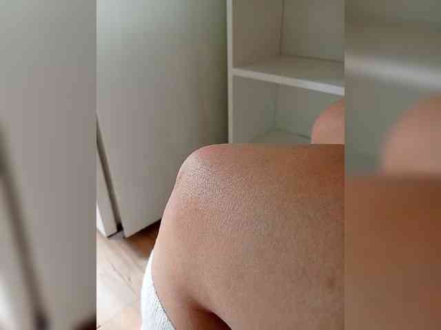 DevitivostayLisa webcam