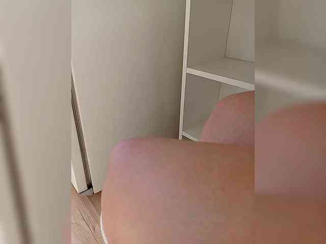 DevitivostayLisa webcam