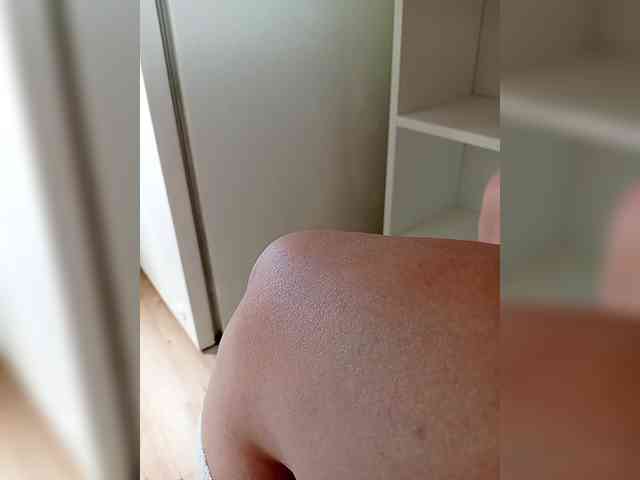 DevitivostayLisa webcam