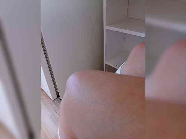 DevitivostayLisa webcam