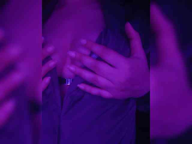 DevitivostayLisa webcam