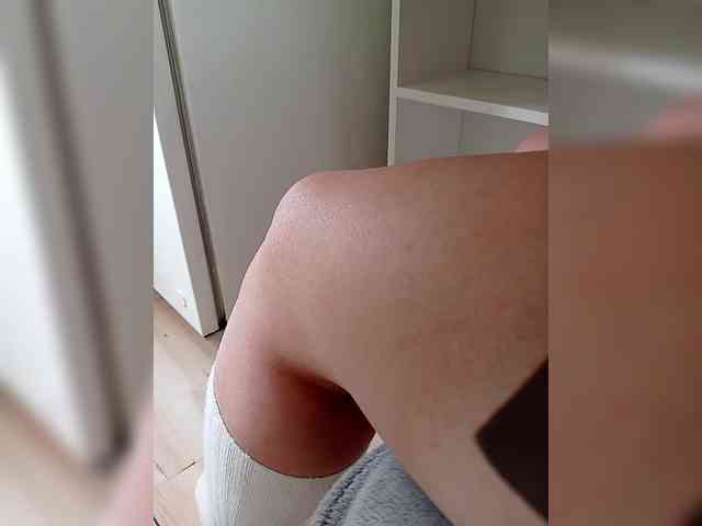 DevitivostayLisa webcam