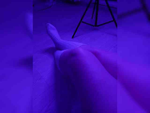 DevitivostayLisa webcam