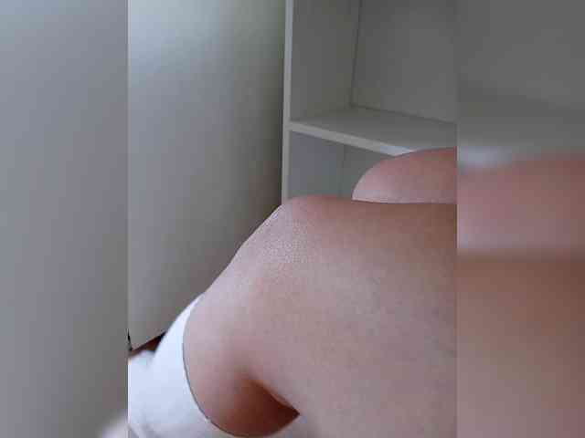 DevitivostayLisa webcam