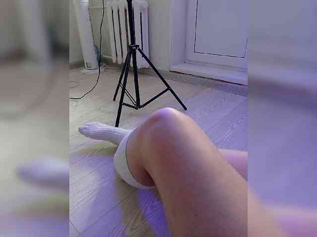 DevitivostayLisa webcam