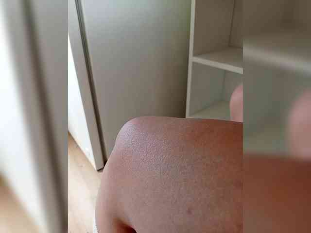 DevitivostayLisa webcam