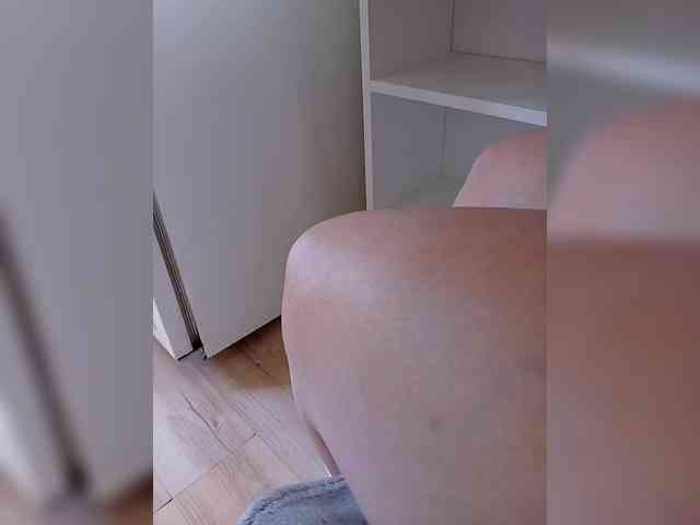 DevitivostayLisa webcam