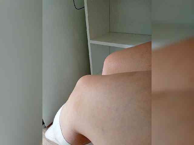 DevitivostayLisa webcam