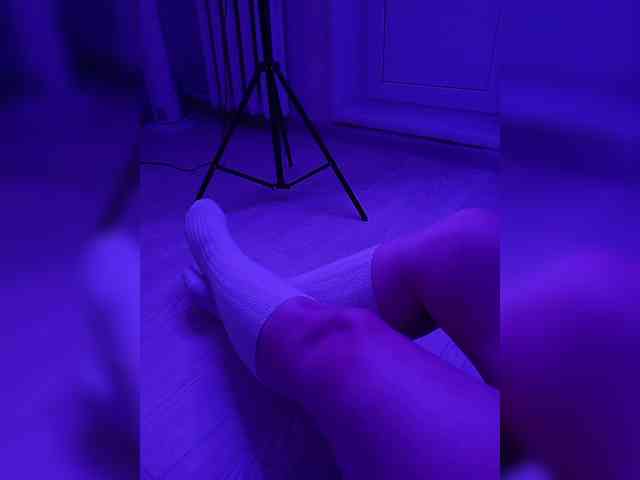 DevitivostayLisa webcam