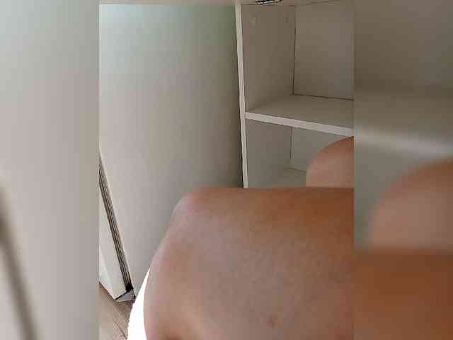 DevitivostayLisa webcam