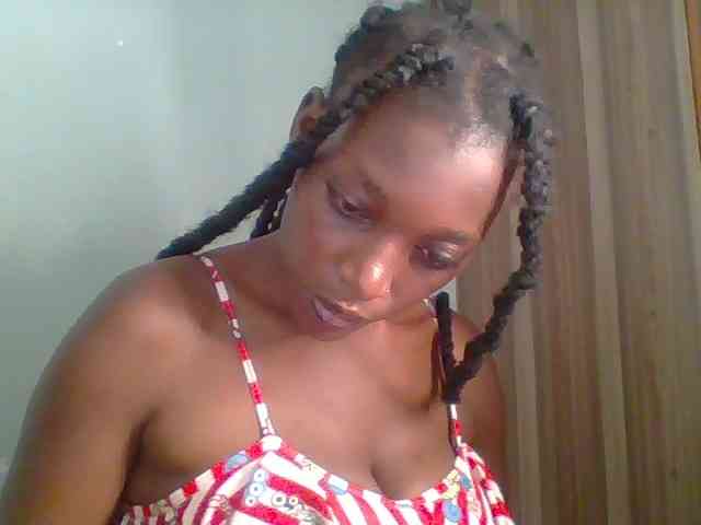 Chocolate-saucy webcam