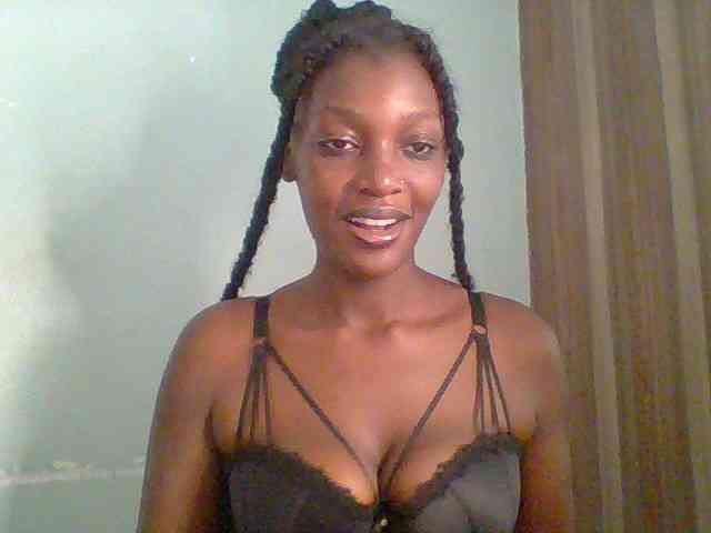 Chocolate-saucy webcam