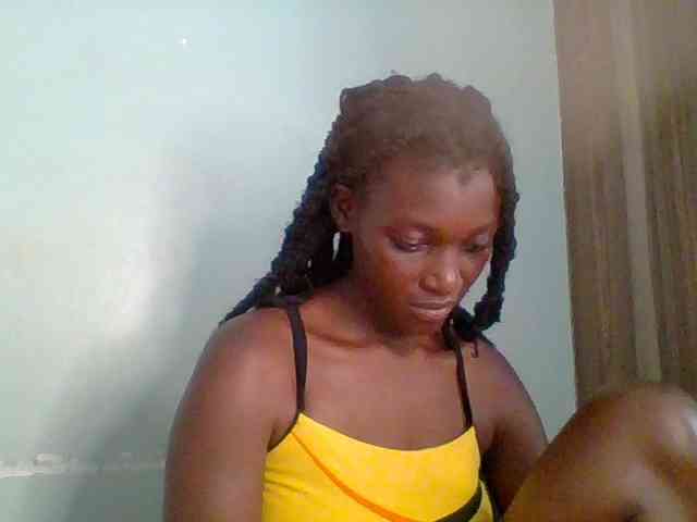 Chocolate-saucy webcam