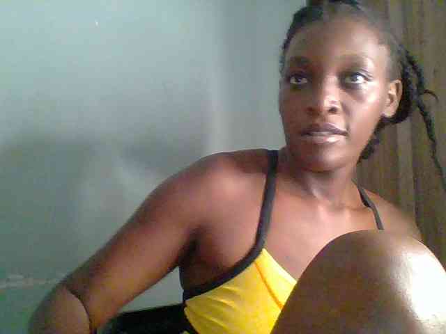 Chocolate-saucy webcam