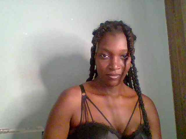 Chocolate-saucy webcam