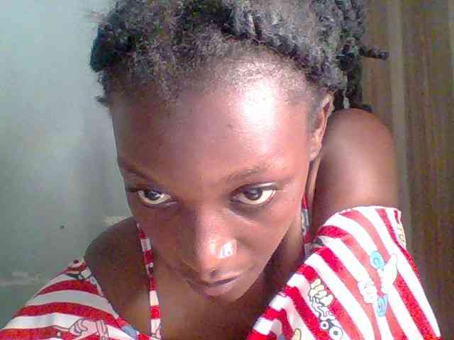 Chocolate-saucy webcam