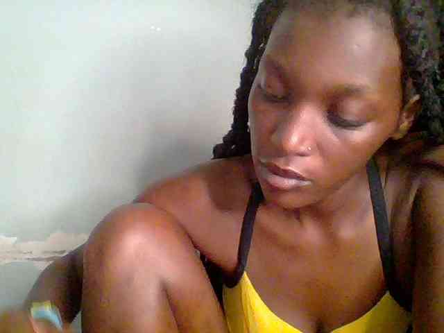 Chocolate-saucy webcam