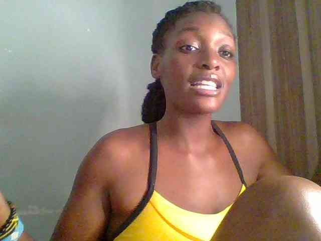 Chocolate-saucy webcam