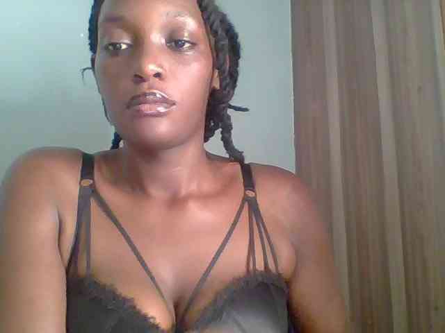 Chocolate-saucy webcam