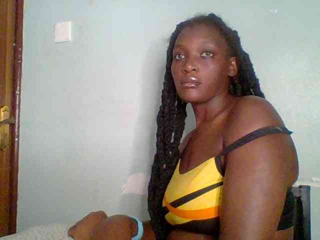 Chocolate-saucy webcam