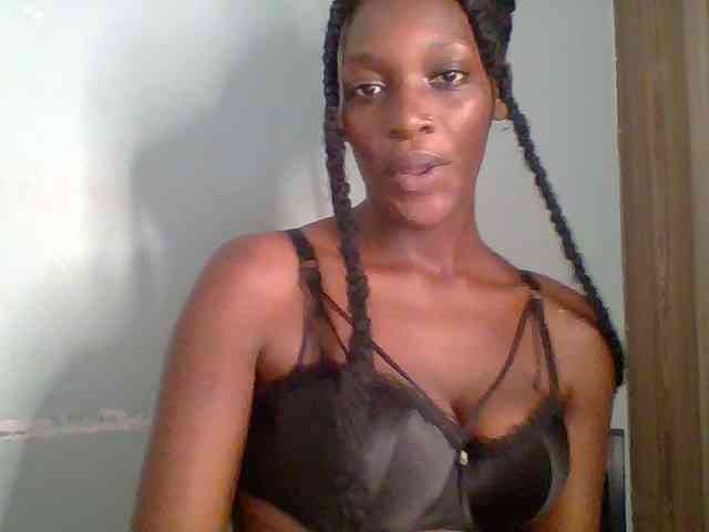 Chocolate-saucy webcam