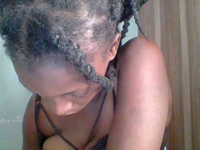 Chocolate-saucy webcam