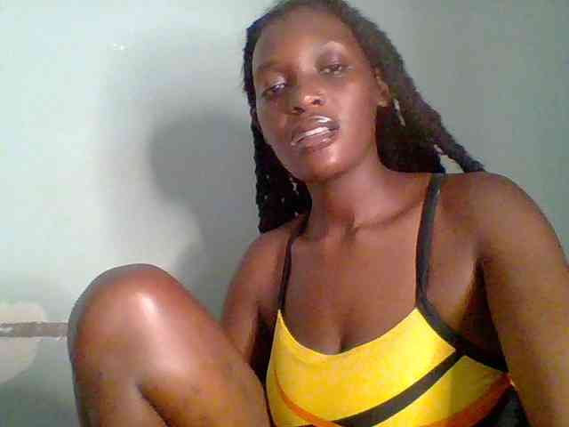 Chocolate-saucy webcam