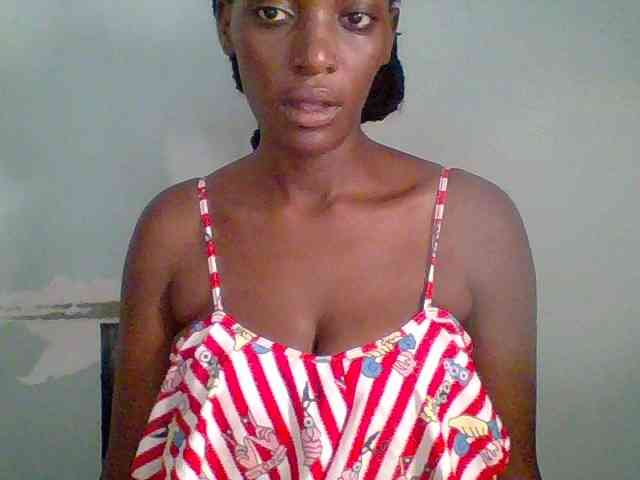 Chocolate-saucy webcam