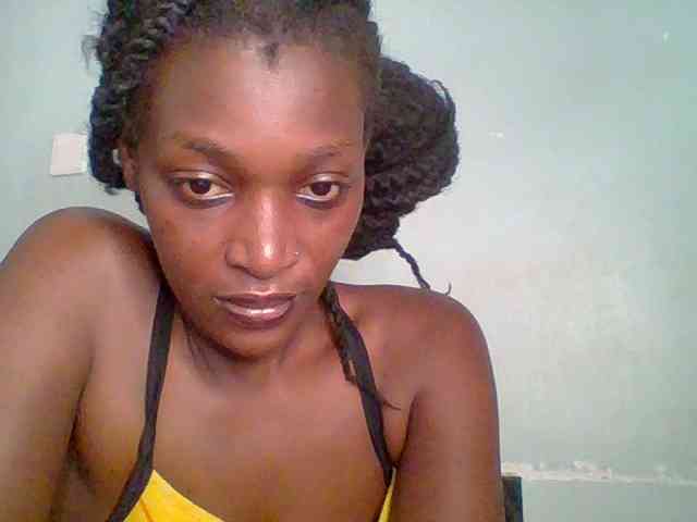 Chocolate-saucy webcam