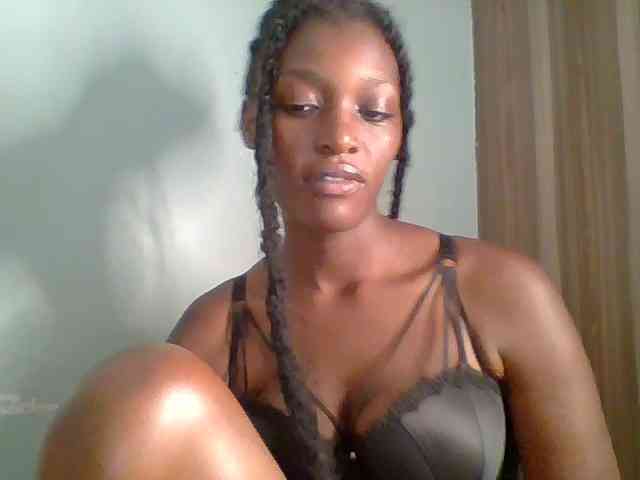 Chocolate-saucy webcam