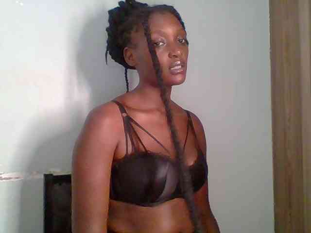 Chocolate-saucy webcam