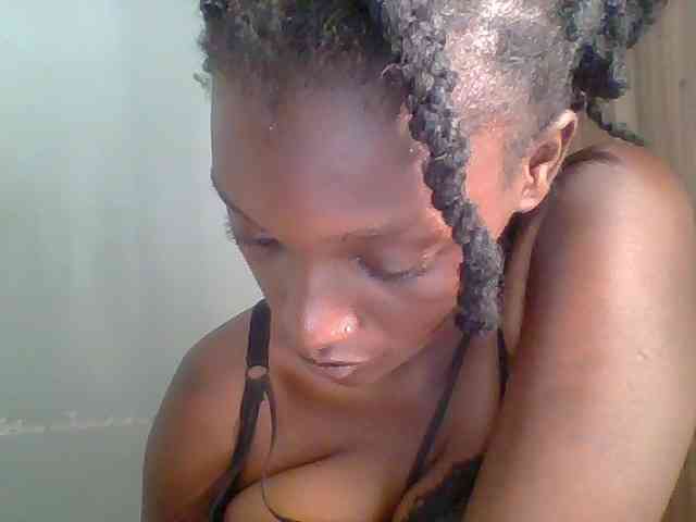 Chocolate-saucy webcam