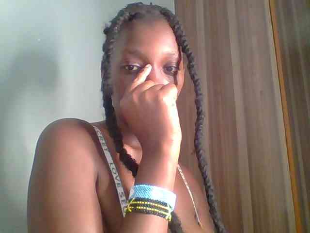 Chocolate-saucy webcam