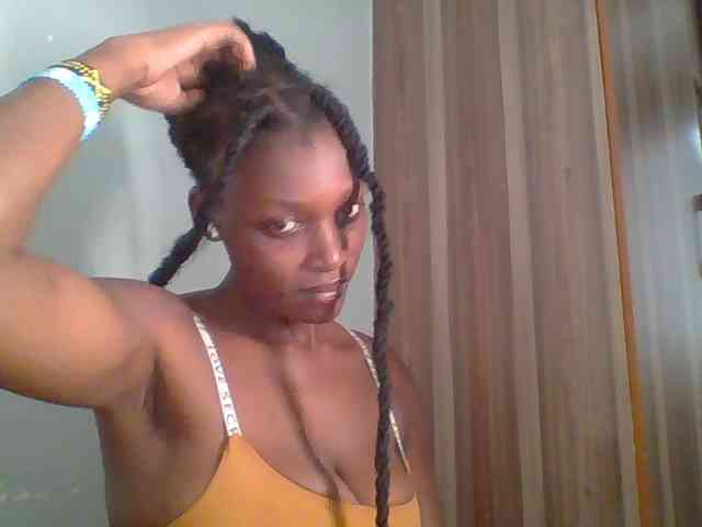 Chocolate-saucy webcam