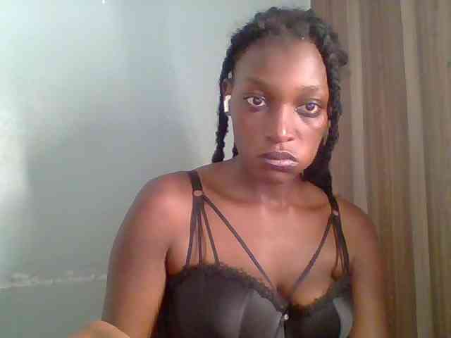 Chocolate-saucy webcam