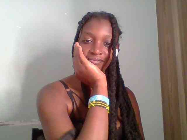 Chocolate-saucy webcam