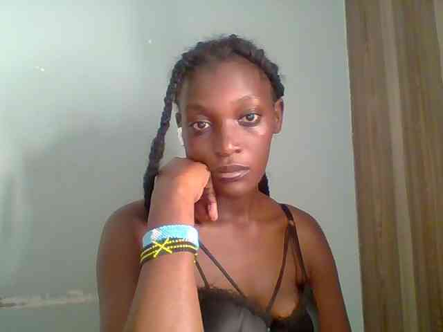 Chocolate-saucy webcam